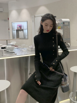 Liu Sansan 2021 early autumn black long sleeve Hepburn wind small black skirt waist temperament thin knitted dress women