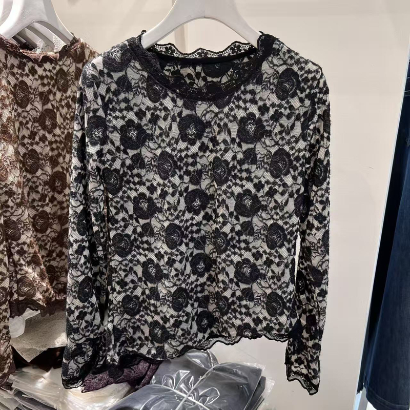 Rose Lace Spliced Long-Sleeved Shirt for Women, Autumn 2025 New Style, Slimming and Versatile Bell-Sleeve Base Shirt Top