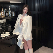 FairyJiang春季新款气质袖口刺绣白色西装外套女宽松休闲西服上衣