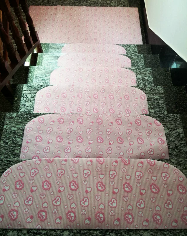 Cầu thang cầu thang pad pad free nhựa tự mồi không trượt mat thảm vận chuyển tùy chỉnh cầu thang bước pad - Thảm thảm trải sàn giá rẻ