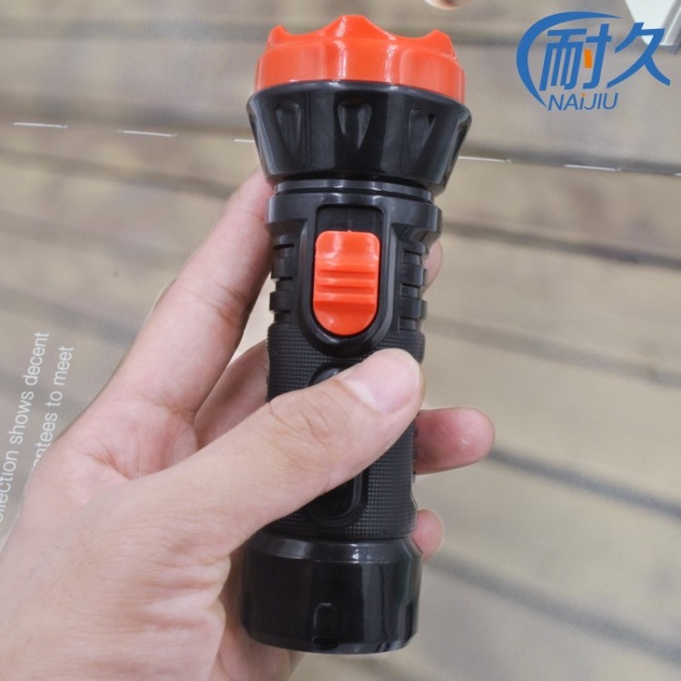 Led chói đèn pin sạc ngoài trời nhà hai bánh đèn pin mờ ánh sáng nhỏ gọn thuận tiện công cụ chiếu sáng đèn siêu sáng