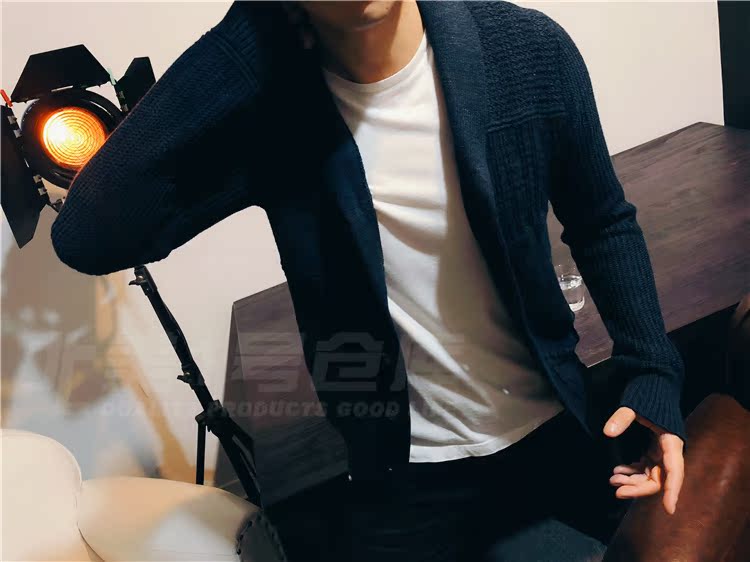 Banana Cộng hòa nam Màu xanh lá cây mới Nút áo len cardigan shop thời trang nam