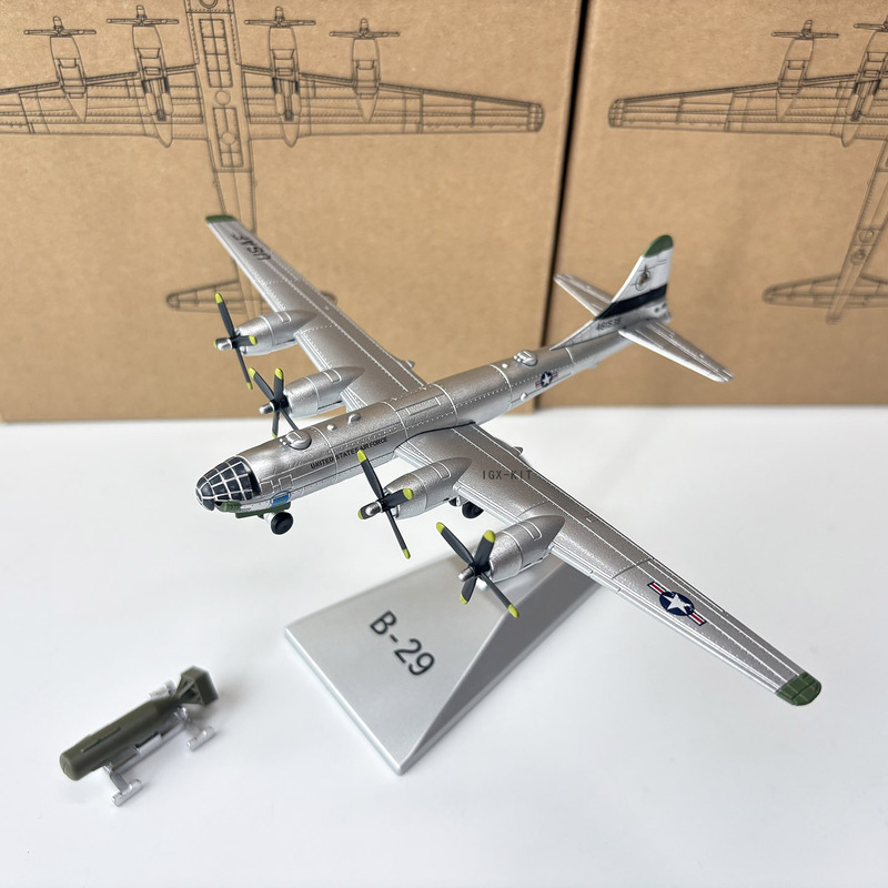 1/200 Scale American B-29 Flying Fortress B29 Heavy Bomber Alloy Finished Static Flight Model Ornament