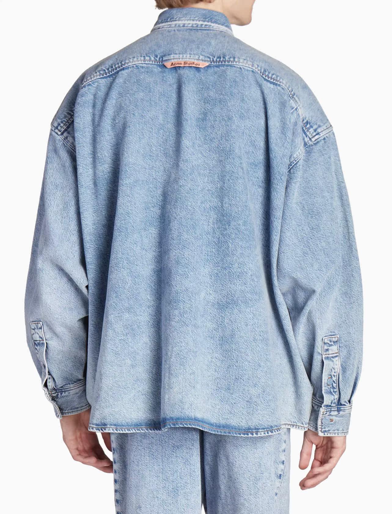 Джинсовая рубашка as denim button-up shirt as 水洗牛仔衬衫