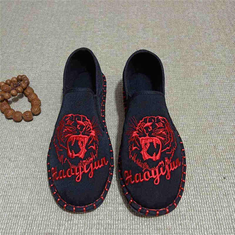 Giày vải nam thêu một chân giản dị lưới thủy triều đỏ giày lười xu hướng hoang dã handmade phẳng giày vải giày sport