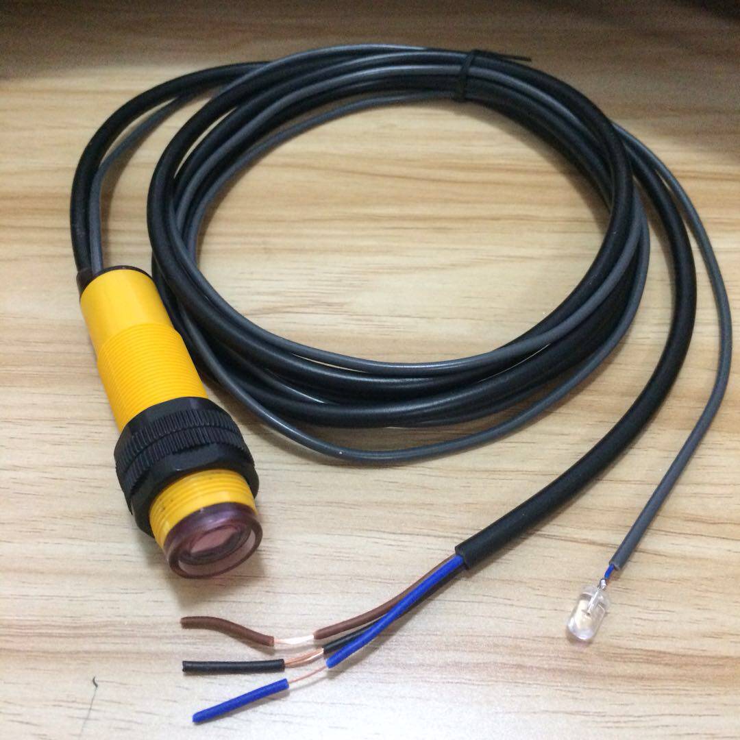 Stringing machine M18 two-piece type of support for the shooting photo-electric switch