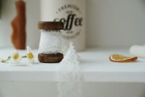 Retro silk thread shaft export lace wooden spool frame garden home decoration shooting (second store prop shop)
