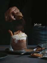 Hand-held powder spreader mini flour sieve high-speed shutter operation gourmet still life photography (second store prop shop)