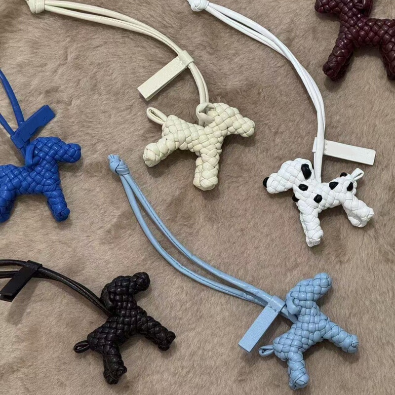 Blue Woven Puppy Pendant, Genuine Leather Handmade Black Dog Keychain, Car Hanging Ornament Suitable for Bv Brand Bags