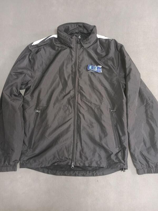 The Fabric Feels Very Good, Windproof and Waterproof Jacket The Fabric Feels Very Good, Windproof and Waterproof Jacket