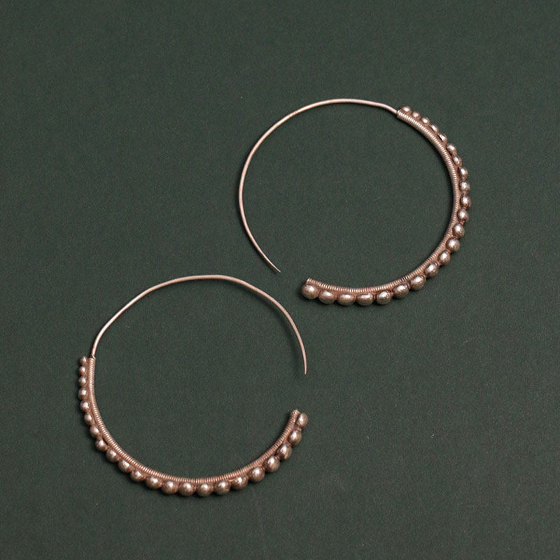 Wearing silver jewellery Miao Handmade silver 999 pure silver Dot earrings