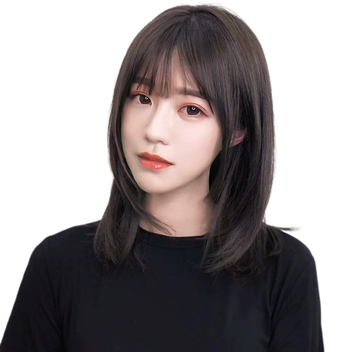 Парик, шлем, яркий броский стиль, «ключичная» стрижка, популярно в интернете, длина миди