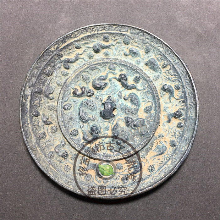 Hot Pin Ancient Play Miscellaneous Imitation Antique Bronze Ware Tangulum Sea Beast Grape Bronze Mirror Round Bronze Mirror Pendulum Piece Handicraft