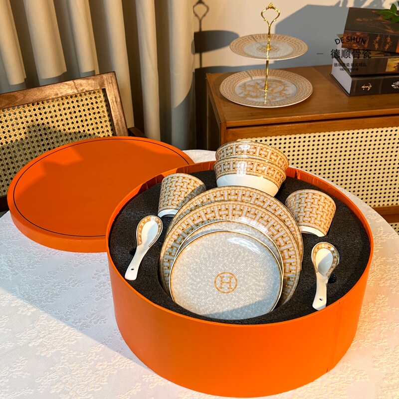 H Brand European-Style Light Luxury Bone China Tableware Set with Gold Rim, Household Ceramic Bowls and Plates Set, Gift Box for Gifting