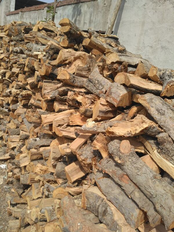 Real Wood Fireplace Firewood Production and Supply Manufacturer. Firewood for Villa Heating, Fruitwood Firewood for Grilling, Large Firewood
