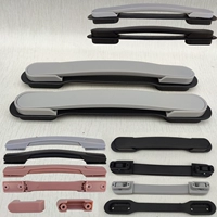 Чемодан, ручка, аксессуары