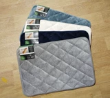 Выйдите из мгновенной воды -поглощающая подушка для напольного пола для воды.