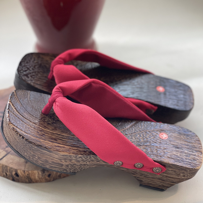 Factory Direct Sales Export Japanese-Style Wooden Clogs Flip-Flops Wooden Clogs Sandals Women's High-Heeled Multi-Color Wooden Slippers