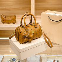 Light Luxury Genuine Leather Boston Pillow Bag New Fashion European and American Texture Niche Single Shoulder Messenger Bag Pet Bag