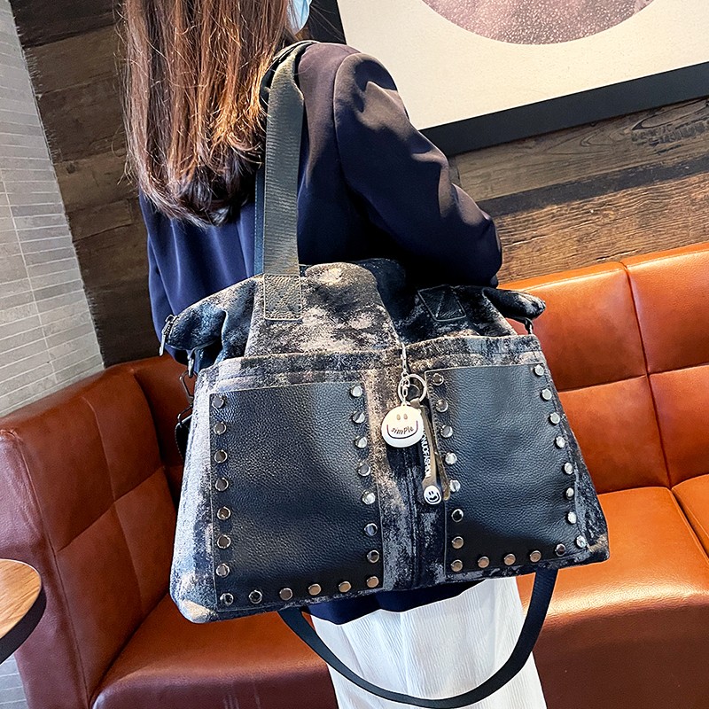 Tide Card Denim Butot Bag Bag 2024 New Tide Large Capacity Commuter Bag Pet Bag Axillary Travel Bag-Taobao