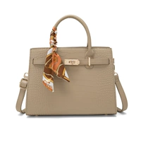 Шелковый шарф цвета хаки с крокодиловым узором