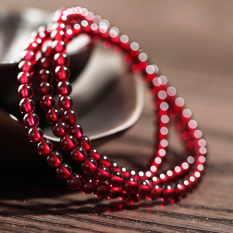 Fukuyou 7A natural wine red pomegranate stone handmade woman with multiple layers of multiple rings of crystal