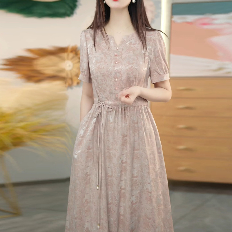 Dress 2026 New Summer Style for Women, This Year's Popular Hot Item, Fashionable Socialite, Age-Reducing, High-End and Elegant Skirt for Mothers