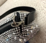 2020 Новый алмазный пакет флэш -буровой сумки сетка красная юко -xiaojing одинаковый тип алмазного блокнового плеча наклона и маленького