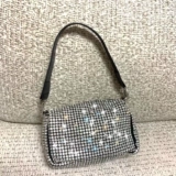 2020 Новый алмазный пакет флэш -буровой сумки сетка красная юко -xiaojing одинаковый тип алмазного блокнового плеча наклона и маленького