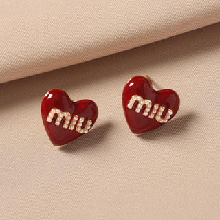 British Dura Walk 2023 Niche Design Red Earrings High-End Heart-Shaped Sterling Silver Elegant Earrings Festive