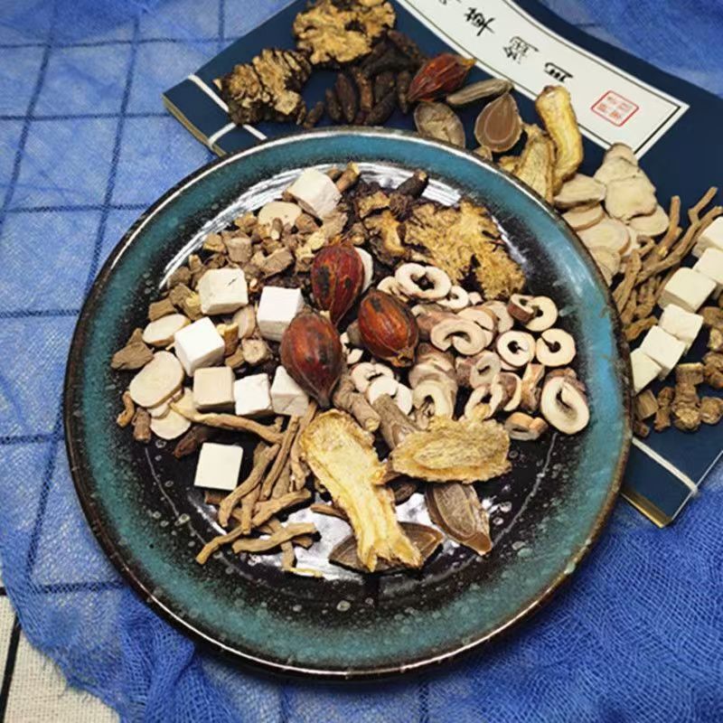 Luo Dalun's Thyroid Raw Materials Foot Soak Pack: Chaihu, Stir-Fried Gardenia, Peony Bark, Xiangfu, Yujin, Yuanzhi, Angelica, Poria