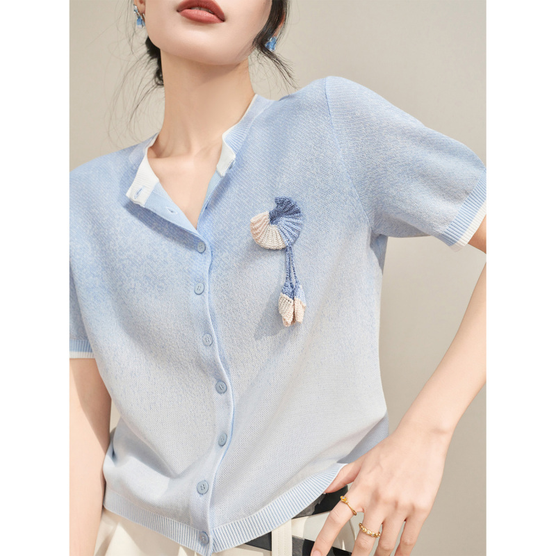Flowing Era Summer Outfit with Three-Dimensional Decoration, Blue Gradient Knitted Cardigan, Regular Shoulder Short-Sleeve T-Shirt Top for Women Flowing Era Summer Outfit with Three-Dimensional Decoration, Blue Gradient Knitted Cardigan, Regular Shoulder Short-Sleeve T-Shirt Top for Women