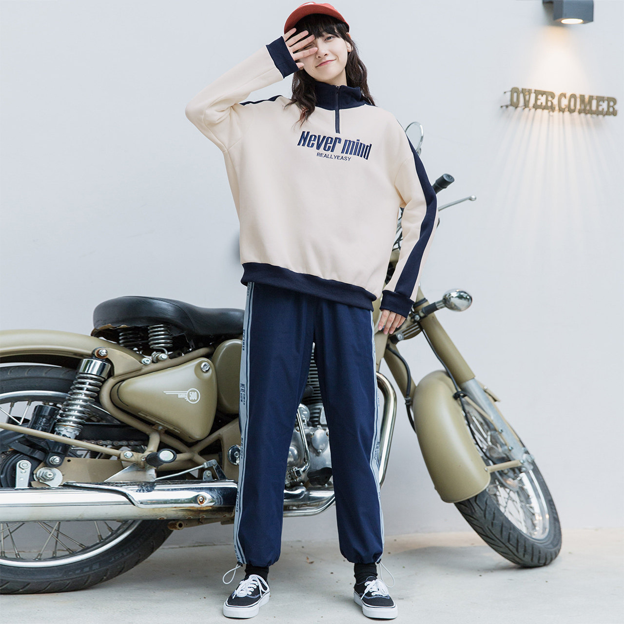 Sweatshirt femme - Ref 3216453 Image 4