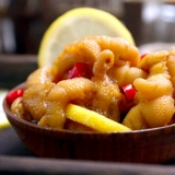 辣喜爱 Чистая красная горячая и кислые куриные ноги сразу же съешьте цитратные бочковые коробки с маринованным перцем и когтями Феникса острые сетевые красные закуски