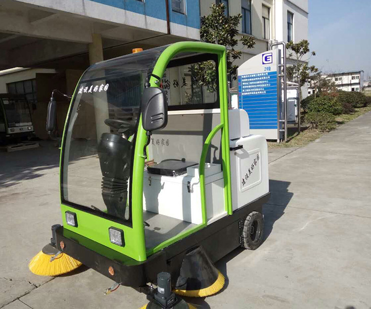 Driving Electric Sweeper Community Property Factory Workshop Industrial Municipal Sanitation School Sweeper Sweeper Sweeper
