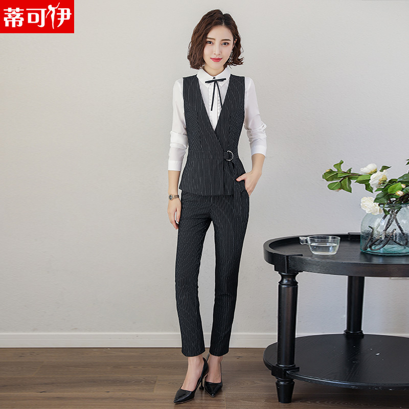 Tailleur femme - Ref 3242348 Image 4