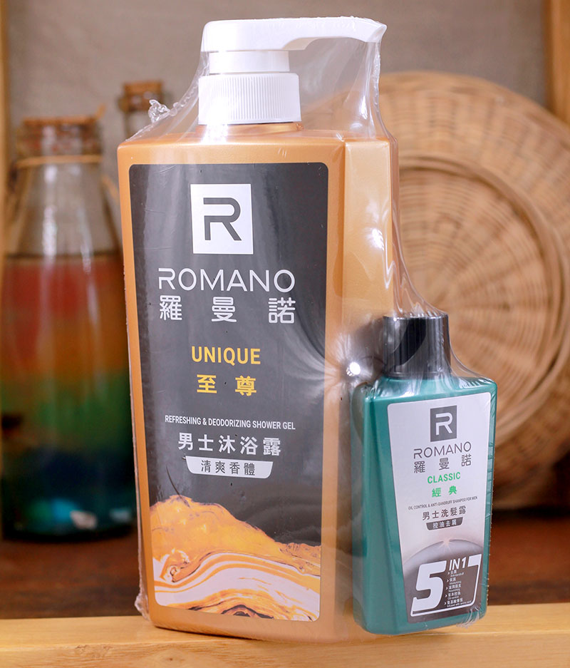 Romano Romano men's body lotion to the revered and refreshing body perfume to the peculiar smell plus the import of Hong Kong