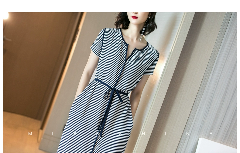 Meisi Yang 2018 mùa hè mới tính khí thanh lịch sọc tie eo mỏng thiết kế túi ngắn tay đầm váy voan hoa nhí
