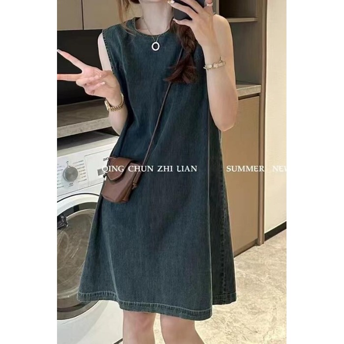 French Retro Sleeveless Backless Denim Dress 2026 Summer New Style Age-Reducing Slimming Petite Vest Short Skirt French Retro Sleeveless Backless Denim Dress 2026 Summer New Style Age-Reducing Slimming Petite Vest Short Skirt