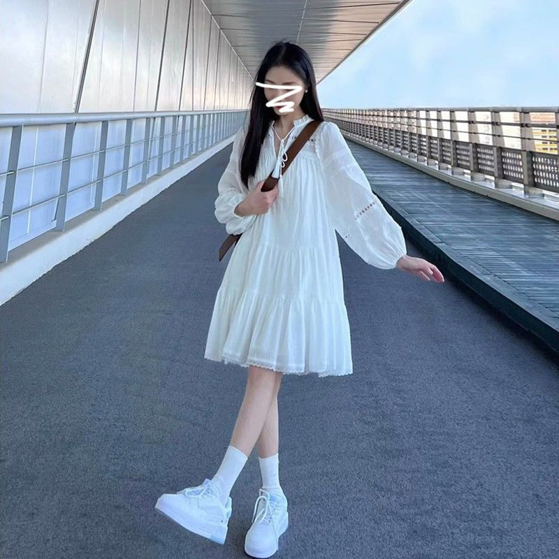 French-Style White Long-Sleeved Dress for Women, New Autumn Style, Petite, High-End, Preppy Style, Slimming, Vacation Style Dress