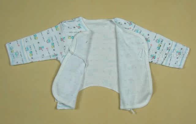 Coffret cadeau pour nouveau-né - vêtements - Ref 1956219 Image 24