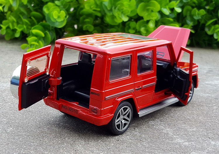 1:32 Mercedes-Benz G65 off-road SUV hợp kim mô hình xe mô phỏng kim loại mô hình âm thanh và ánh sáng kéo trở lại đồ chơi xe hơi đồ trang trí - Chế độ tĩnh đồ chơi cho bé sơ sinh