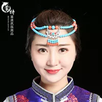 B светло -голубой