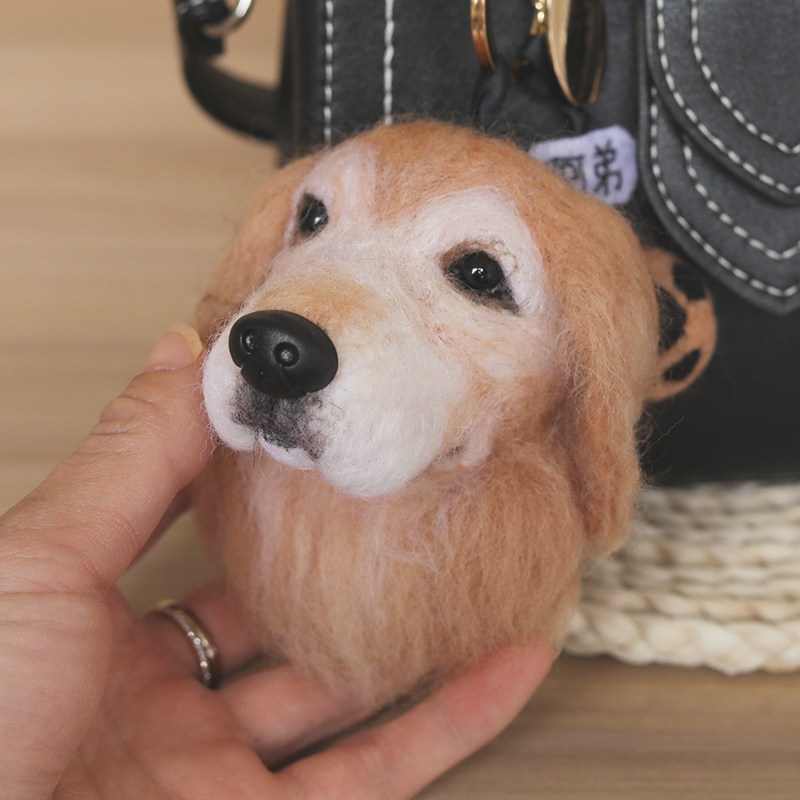 Wool felt to figurine to make golden mullabrador wool felt pure hand custom emulated pet dog bag pendant