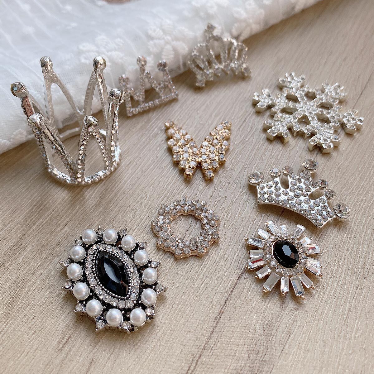 Love Decoration World Alloy Bright Drilling Flower Disc Drill Buckle Crown Snowflake Styling Full Drill Upscale Hair Accessories Material