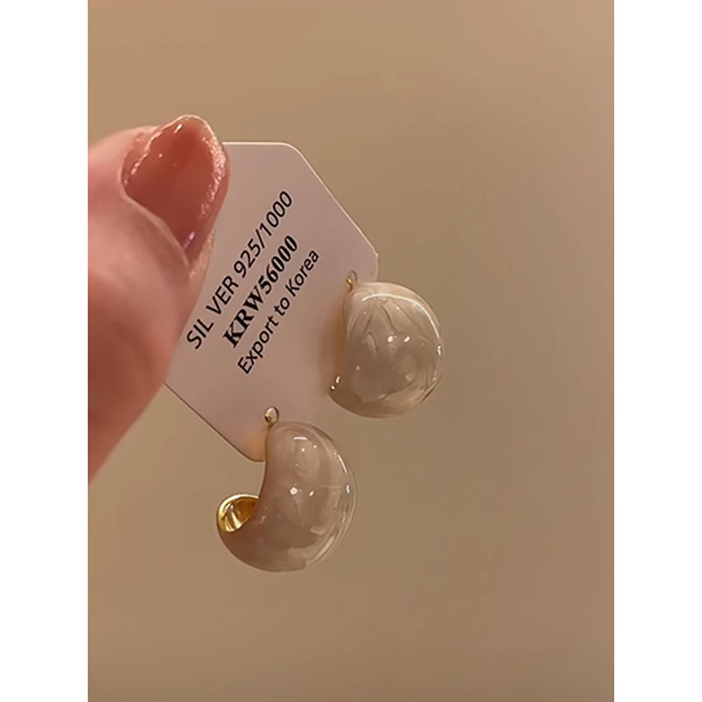 French Retro Milky White Drip Glaze Bean-Shaped Earrings, Artistic Oval Geometric Earrings, Versatile and Chic Earrings, Niche Design