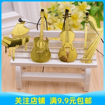 Musical Instruments Styling Bookmark Triangle Piano Bookmarking Guitar Violin Delicate Bookmark Music Stationery Gift Prizes