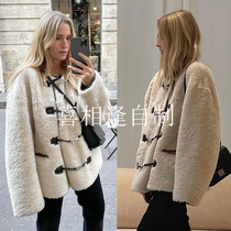 Profile retro buckle big grain lamb coat female fur one design sense French short autumn and winter 2021