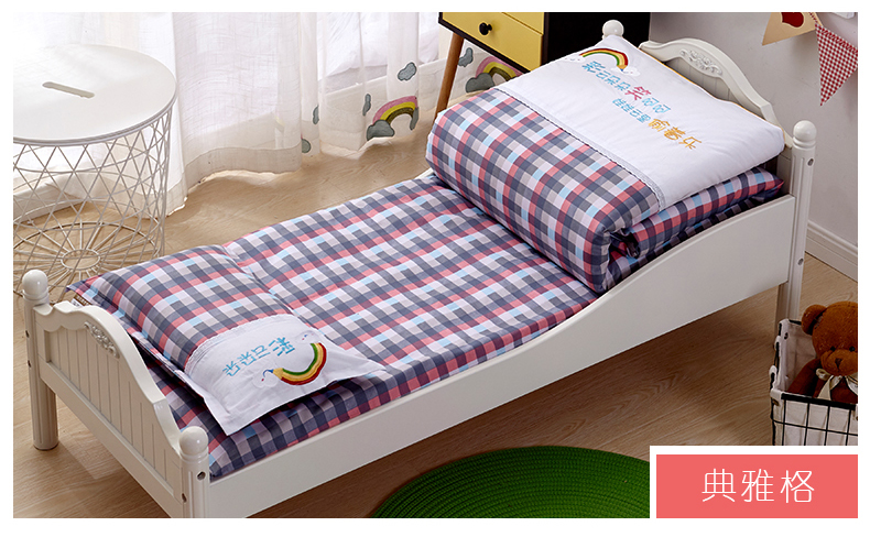 Mẫu giáo chăn ba mảnh cotton trẻ em quilt bé nap cotton có thể tháo rời bộ đồ giường với lõi sáu mảnh