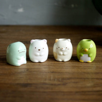 Japanese cute ceramic small animal toothbrush holder Bathroom toothbrush storage shelf Tooth holder Desktop decoration pen holder